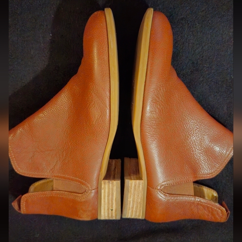 Nine West Tan Ankle Booties - Size 7M - Picture 4 of 10